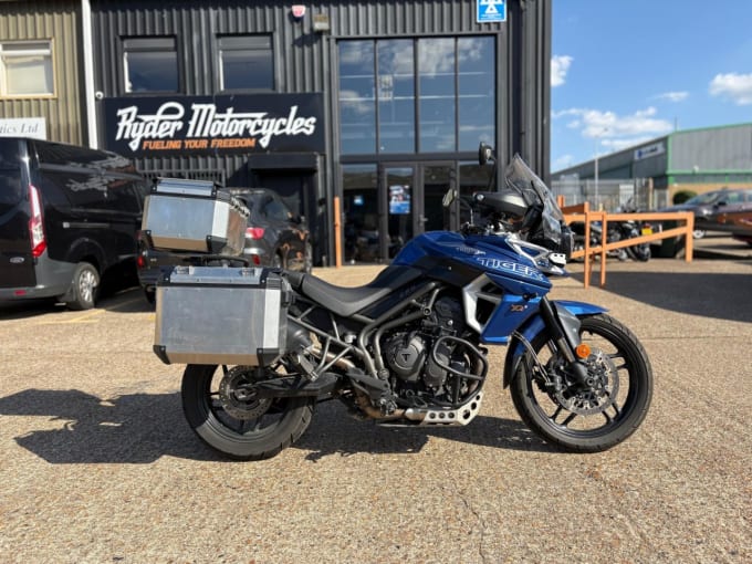 2025 Triumph Tiger 800