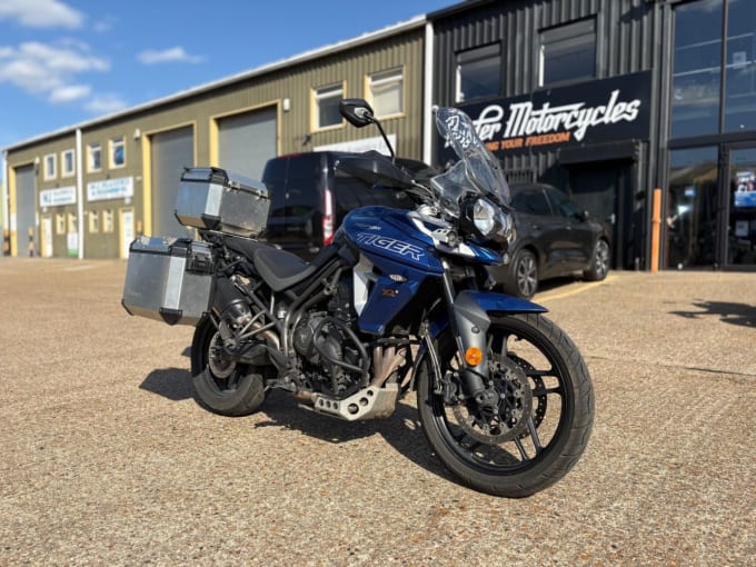 2025 Triumph Tiger 800