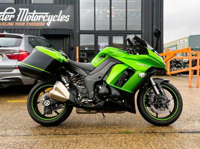 2025 Kawasaki Z1000 Sx