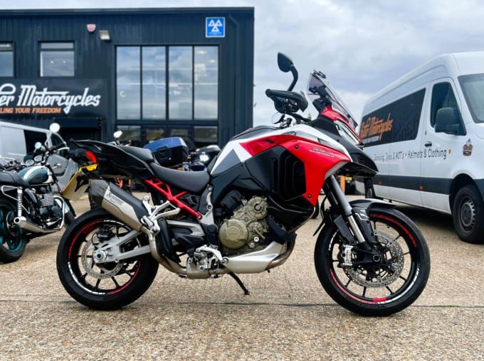 2025 Ducati Multistrada V4