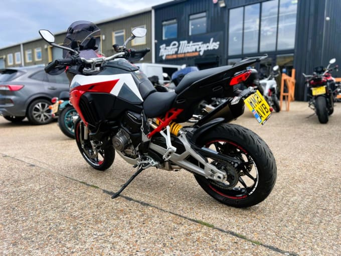 2025 Ducati Multistrada V4