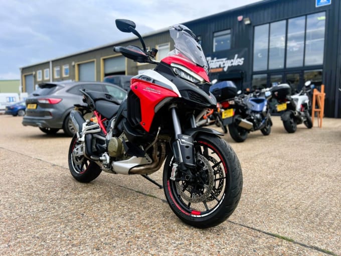 2025 Ducati Multistrada V4