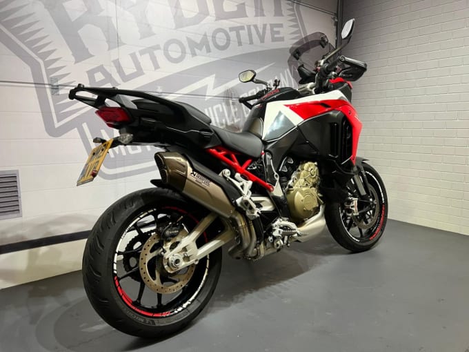 2025 Ducati Multistrada V4