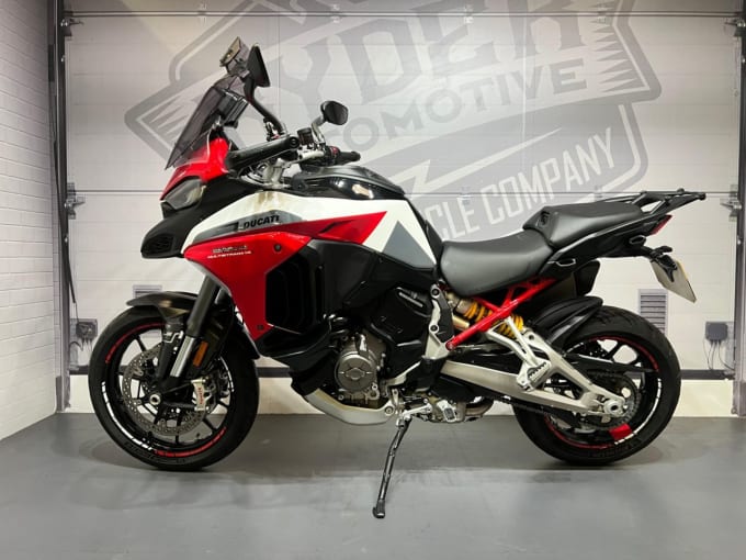 2025 Ducati Multistrada V4