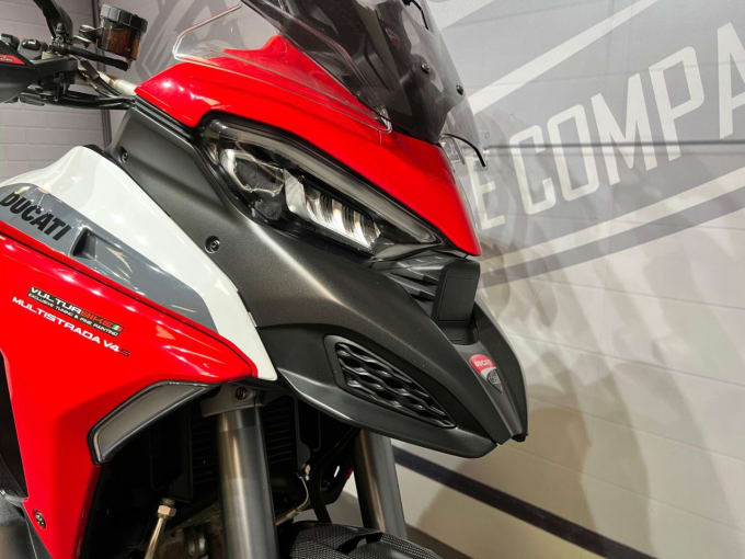 2025 Ducati Multistrada V4