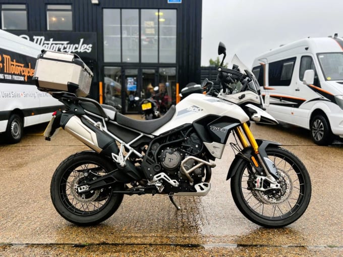 2025 Triumph Tiger 900