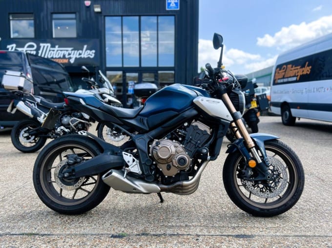 2025 Honda Cb650r