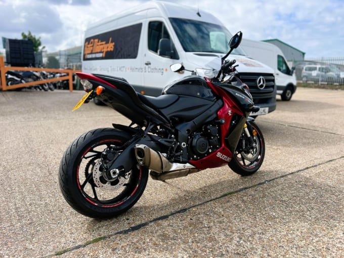2025 Suzuki Gsx-s1000f