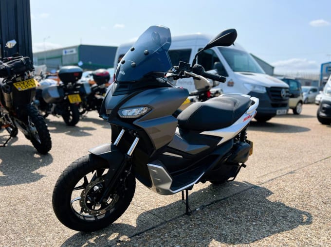 2025 Aprilia Sr Gt 125