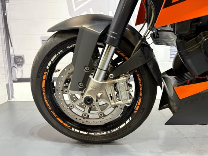 2025 Ktm 990 Super Duke