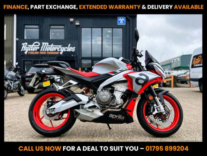 2025 Aprilia Tuono 660