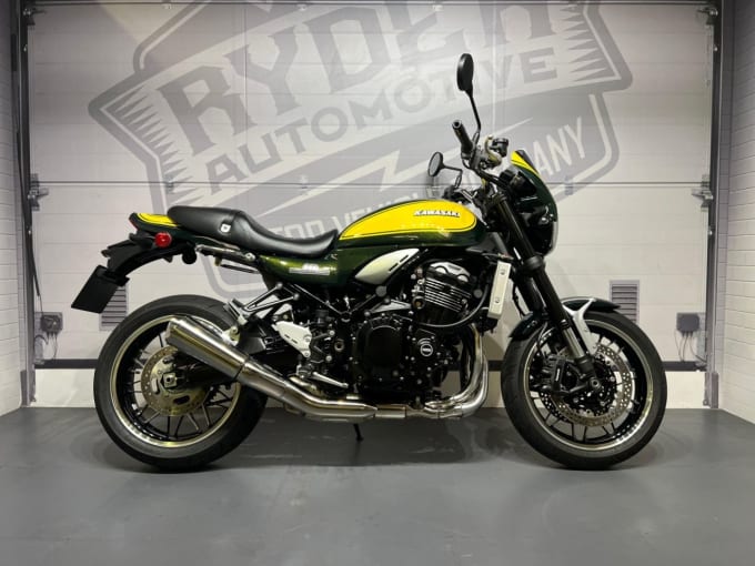 2025 Kawasaki Z900 Rs