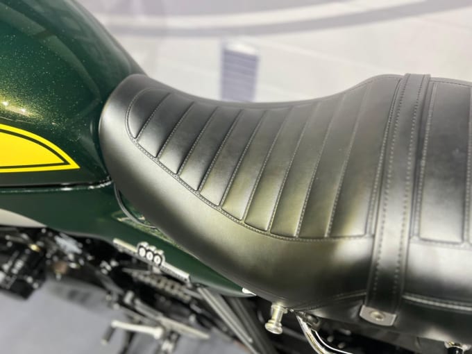 2025 Kawasaki Z900 Rs