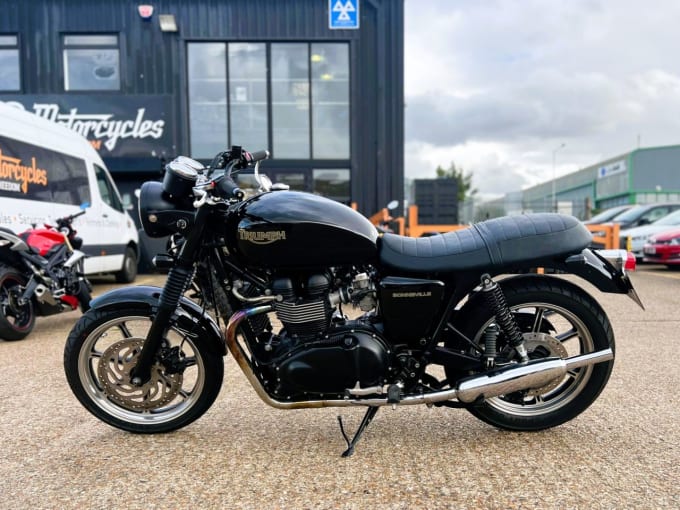 2025 Triumph Bonneville 865