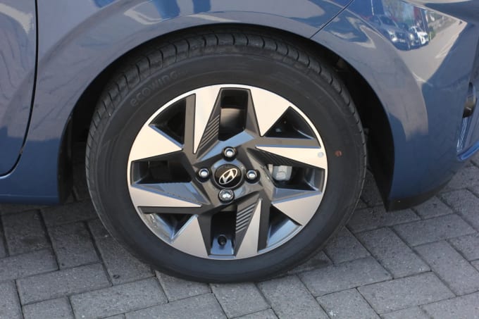 2025 Hyundai I10