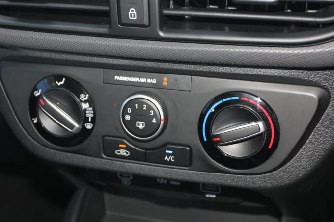 2025 Hyundai I10