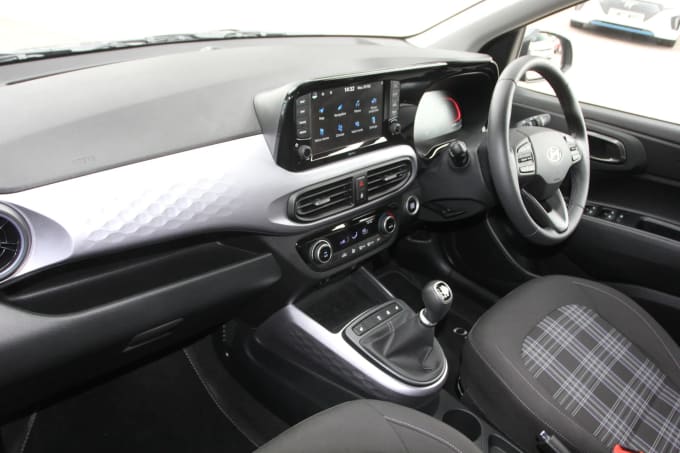 2025 Hyundai I10