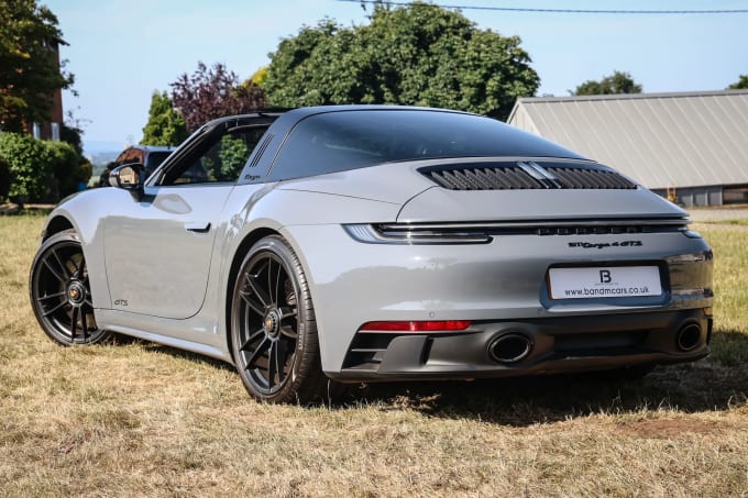 2022 Porsche 911