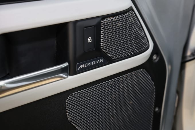 2020 Land Rover Defender