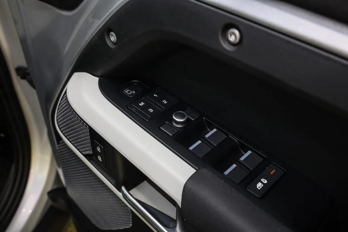 2020 Land Rover Defender