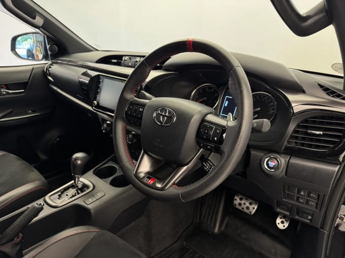 2023 Toyota Hilux