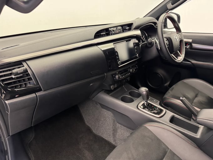 2022 Toyota Hilux