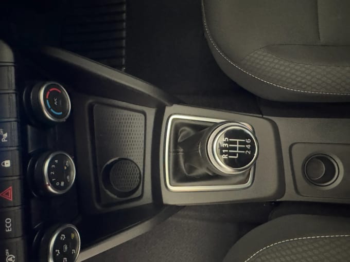 2022 Dacia Duster