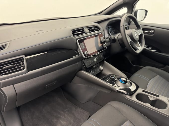 2024 Nissan Leaf