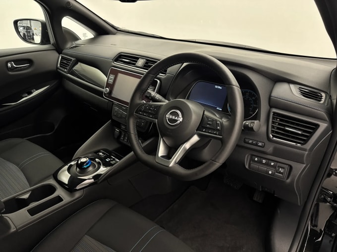 2024 Nissan Leaf