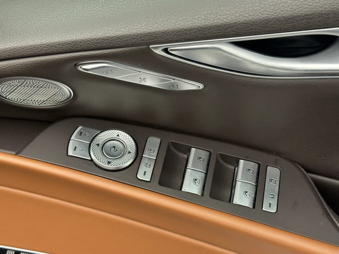 2022 Genesis G80