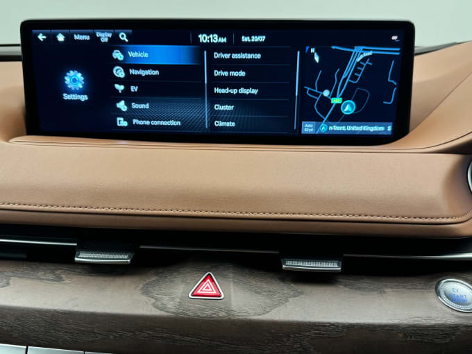 2022 Genesis G80