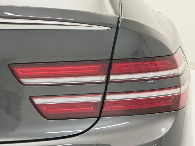 2023 Genesis G80