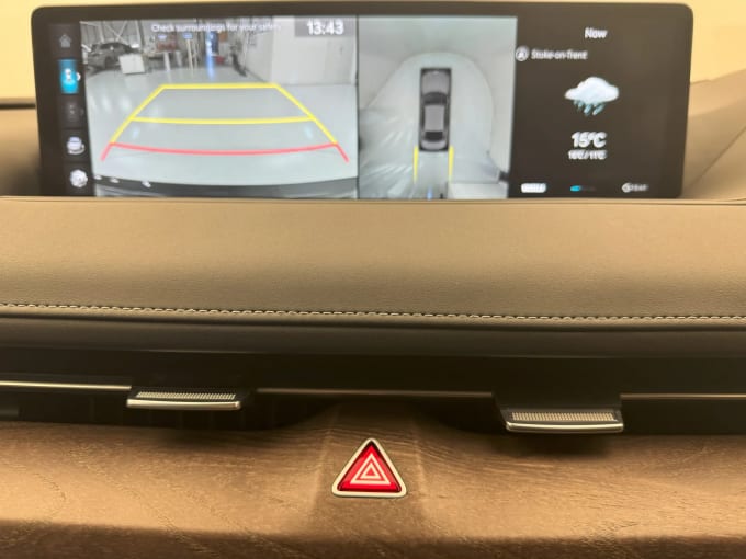 2023 Genesis G80
