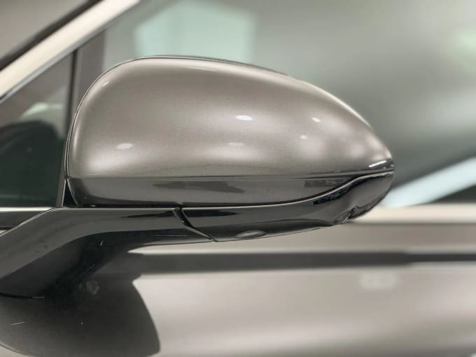 2023 Genesis G80
