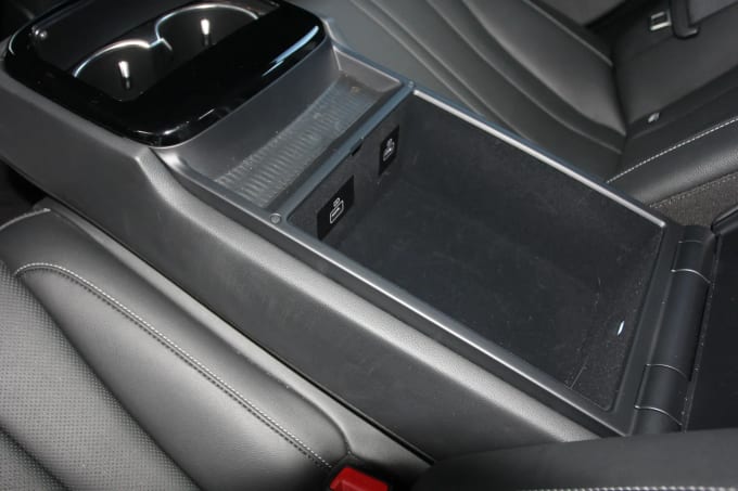 2023 Genesis G80