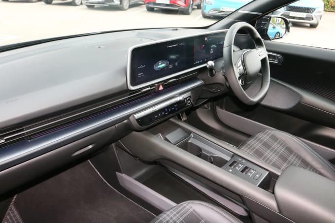 2024 Hyundai Ioniq 6