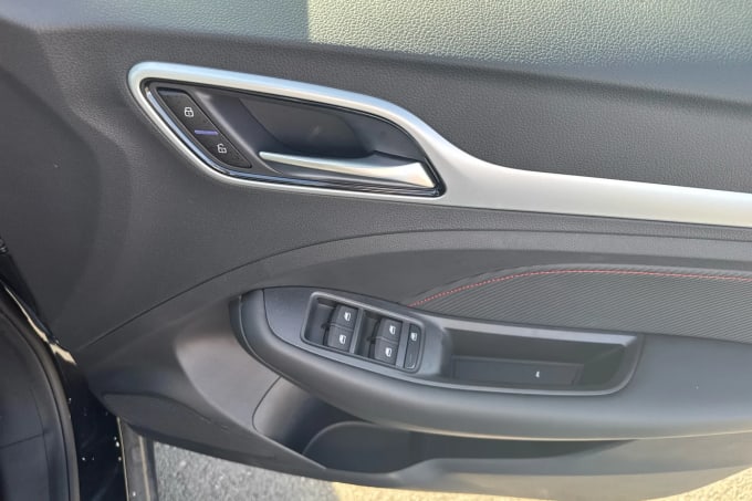 2025 Mg Motor Uk Zs