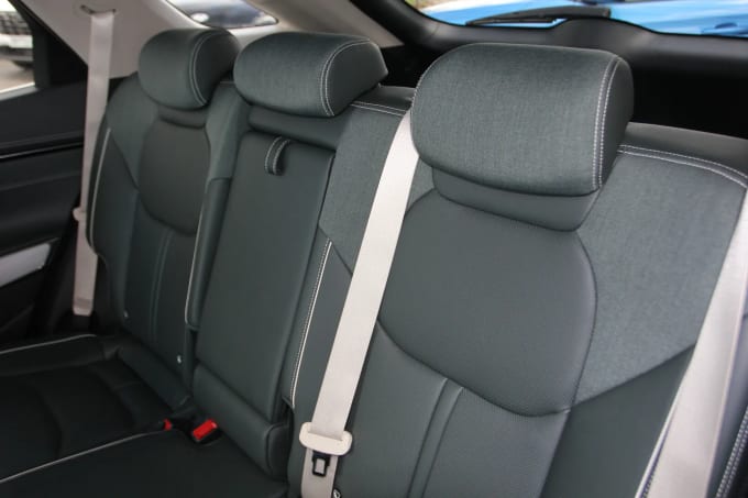 2022 Genesis Gv70