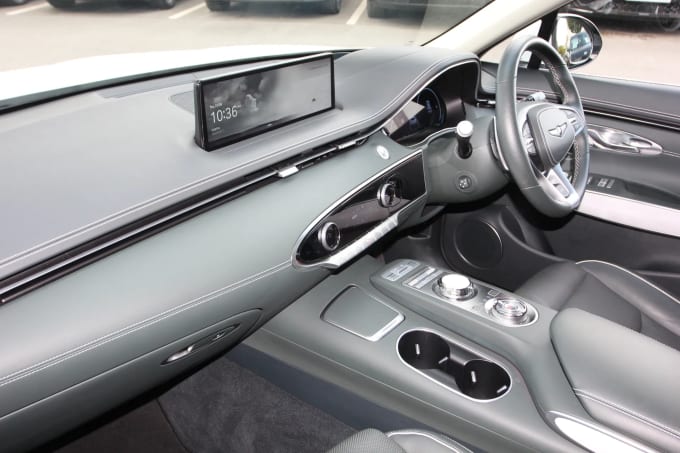 2022 Genesis Gv70