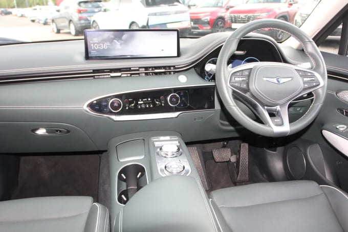 2022 Genesis Gv70