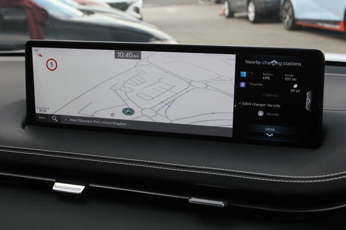 2022 Genesis Gv70