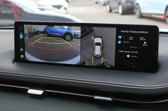 2022 Genesis Gv70