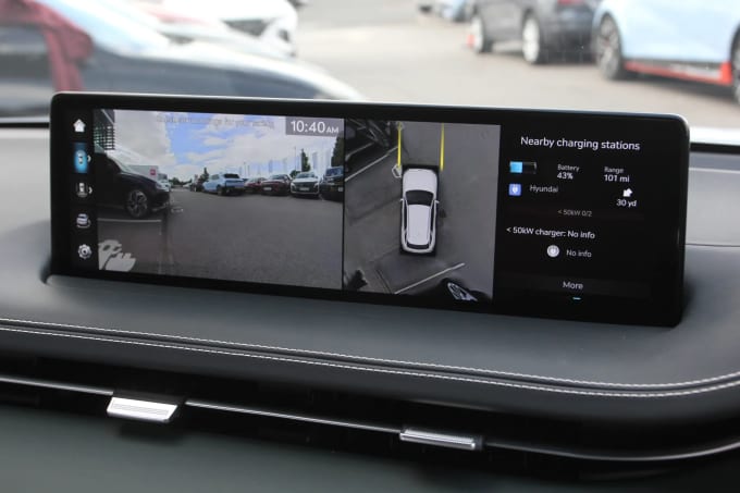 2022 Genesis Gv70