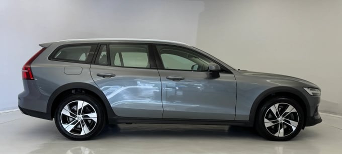 2020 Volvo V60