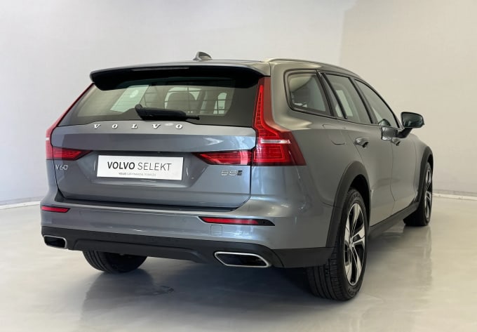 2020 Volvo V60