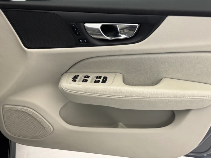 2020 Volvo V60