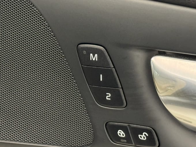 2020 Volvo V60