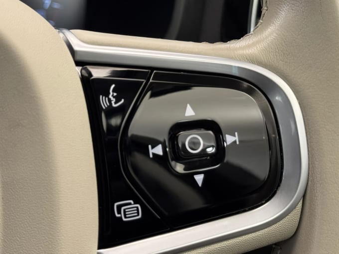 2020 Volvo V60