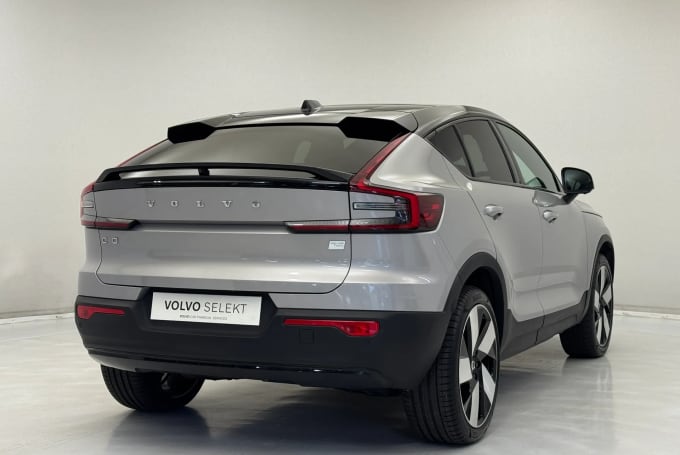 2022 Volvo C40