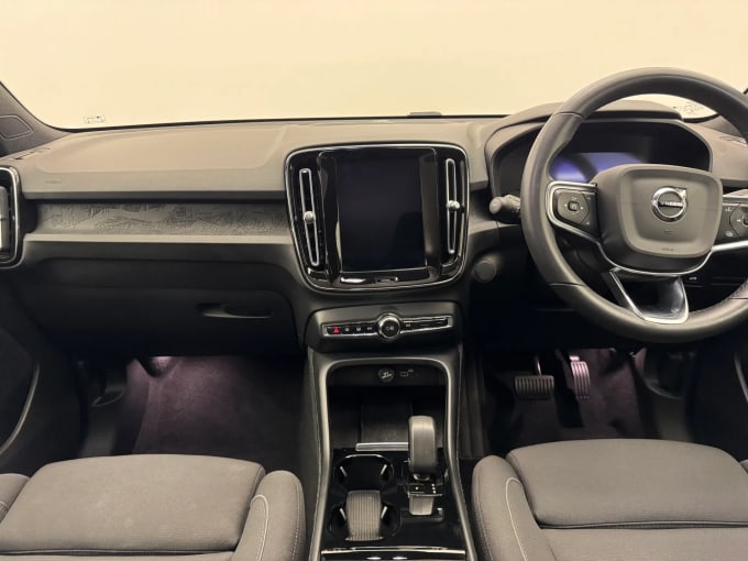 2022 Volvo C40